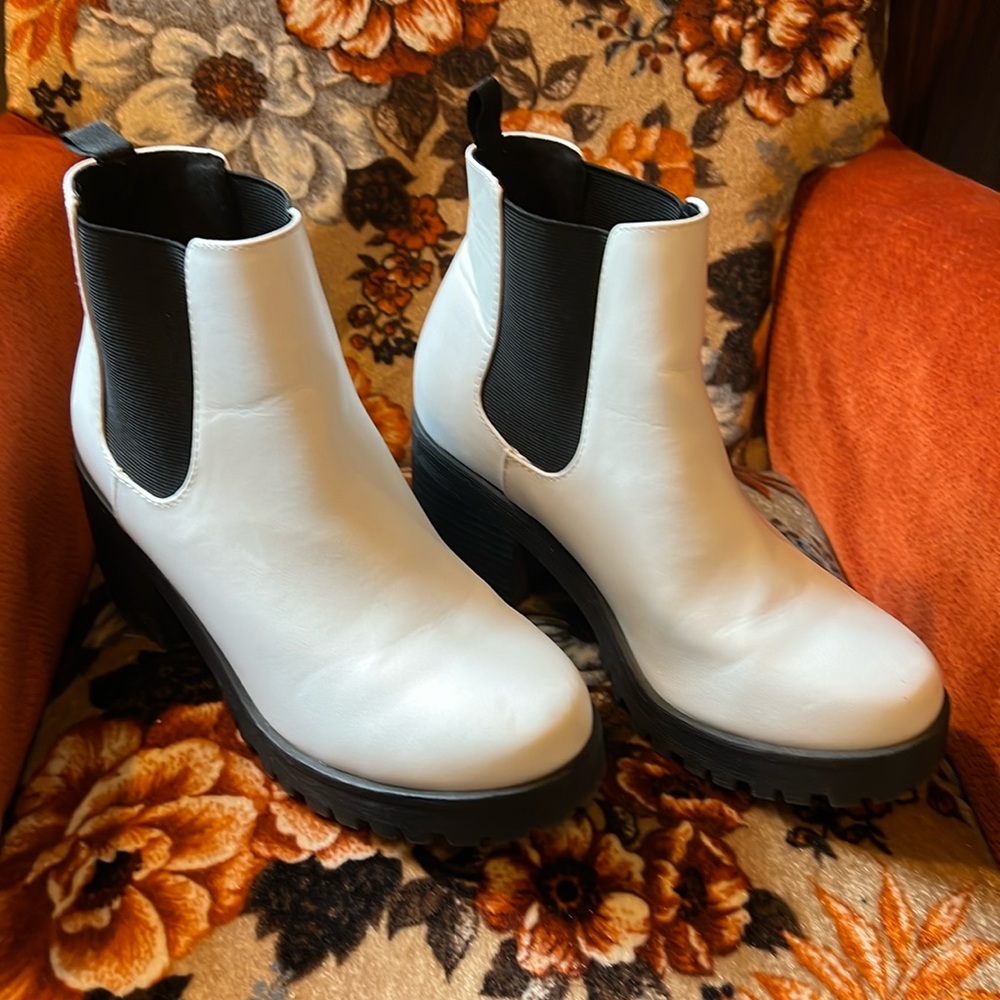 SODA Booties